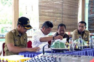 Tinjau Serapan Anggaran 2018, Wakil Bupati Mamuju Lakukan Monev