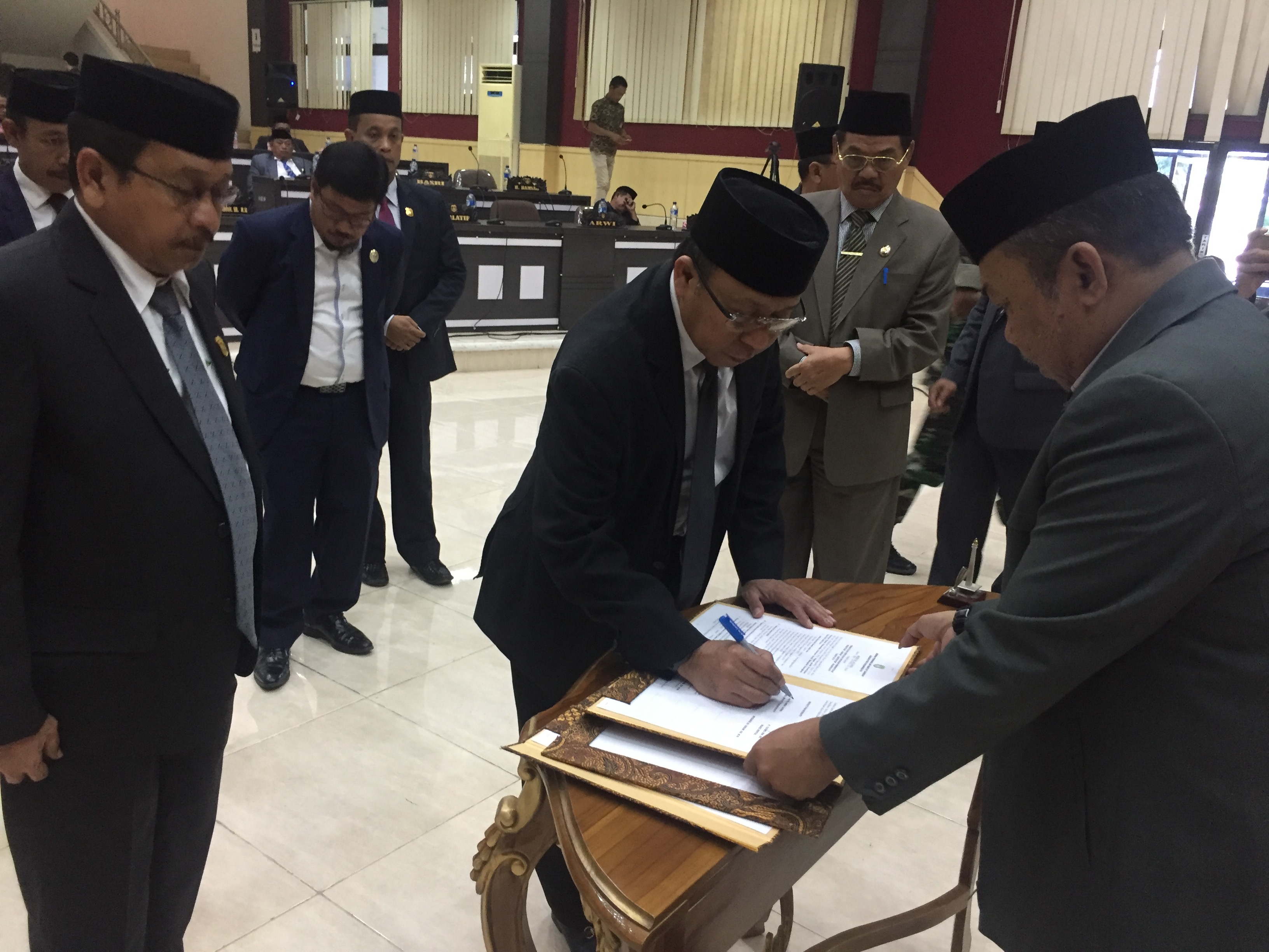 Bupati Pasangkayu Harap Pembahasan Ranperda 2019 Dimaksimalkan