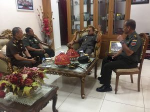 Begini Cara Bupati Pasangkayu Sambut Danrem 142/Tatag Yang Baru