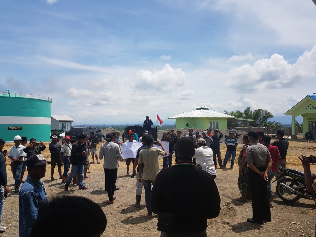 Timbulkan Bau, Perusahaan Pengelolaan CPO di Sarudu di Demo