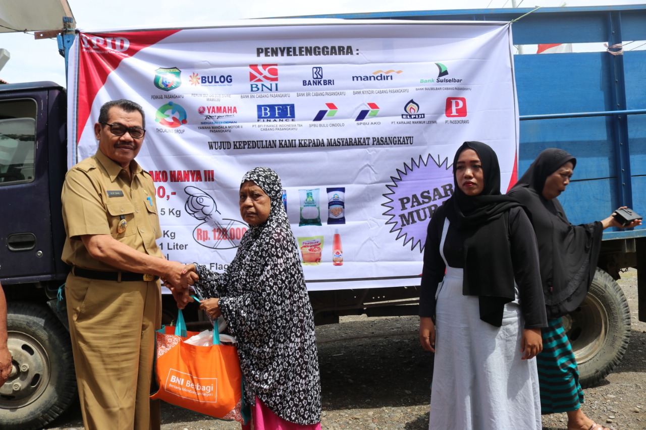 Wabup Pasangkayu Pantau Pelaksanaan Pasar Murah