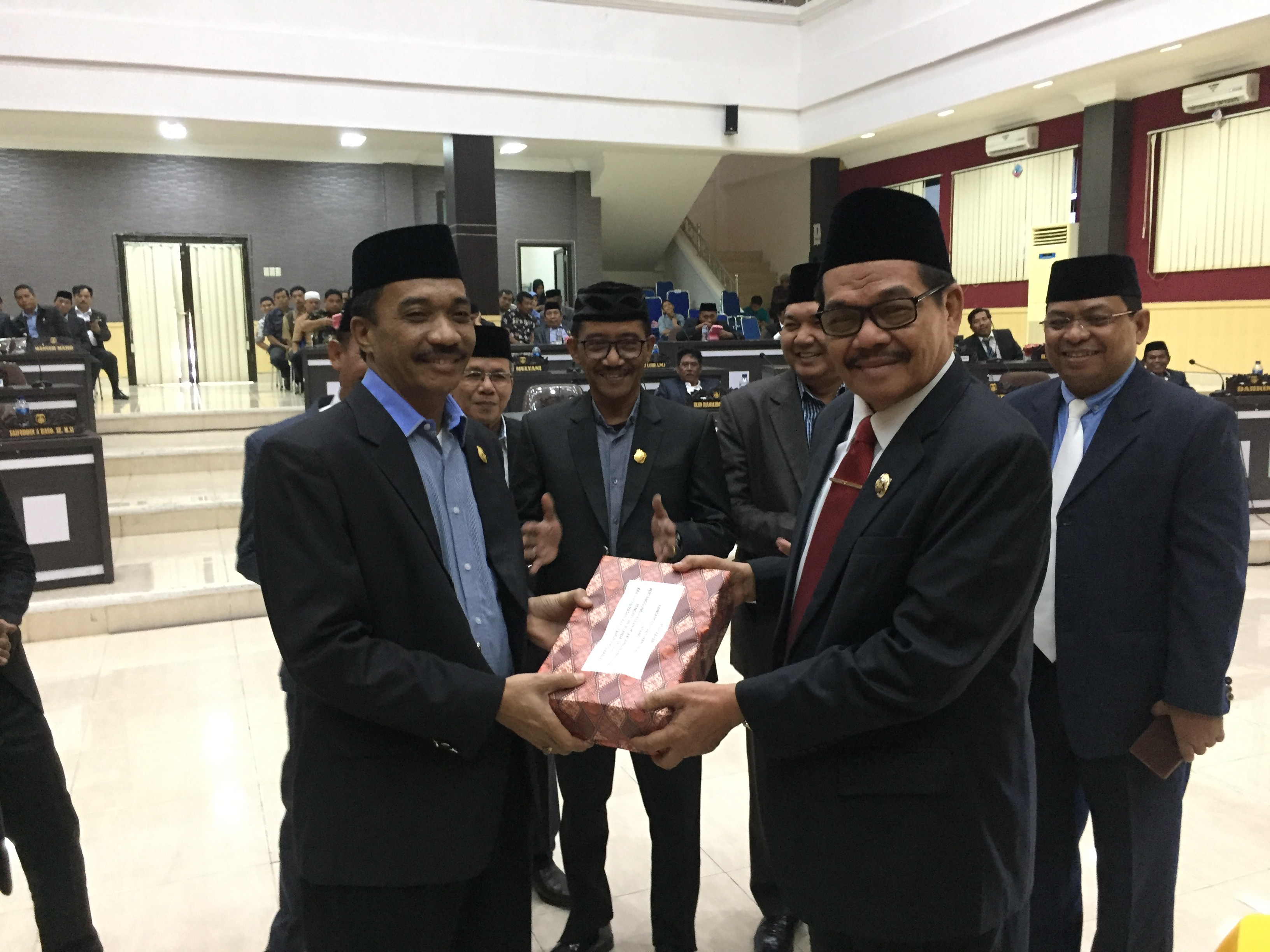 Disetujui, DPRD Kembali Serahkan LPJ 2018 ke Pemkab Pasangkayu