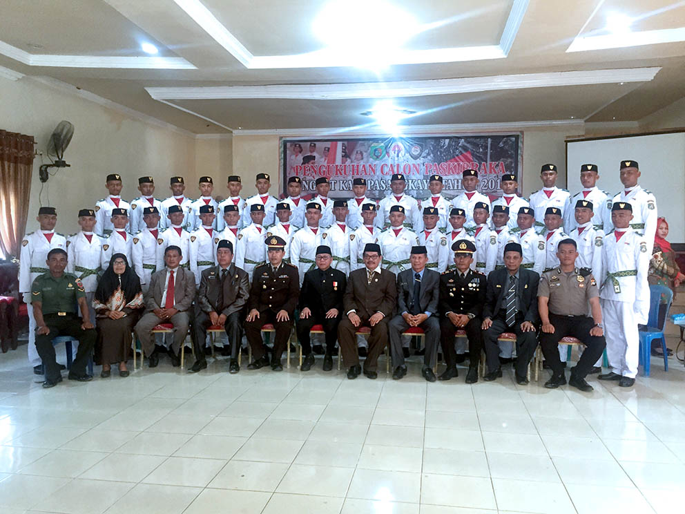 Ini Pesan Bupati Pasangkayu Dipengukuhan Pasukan Paskibraka