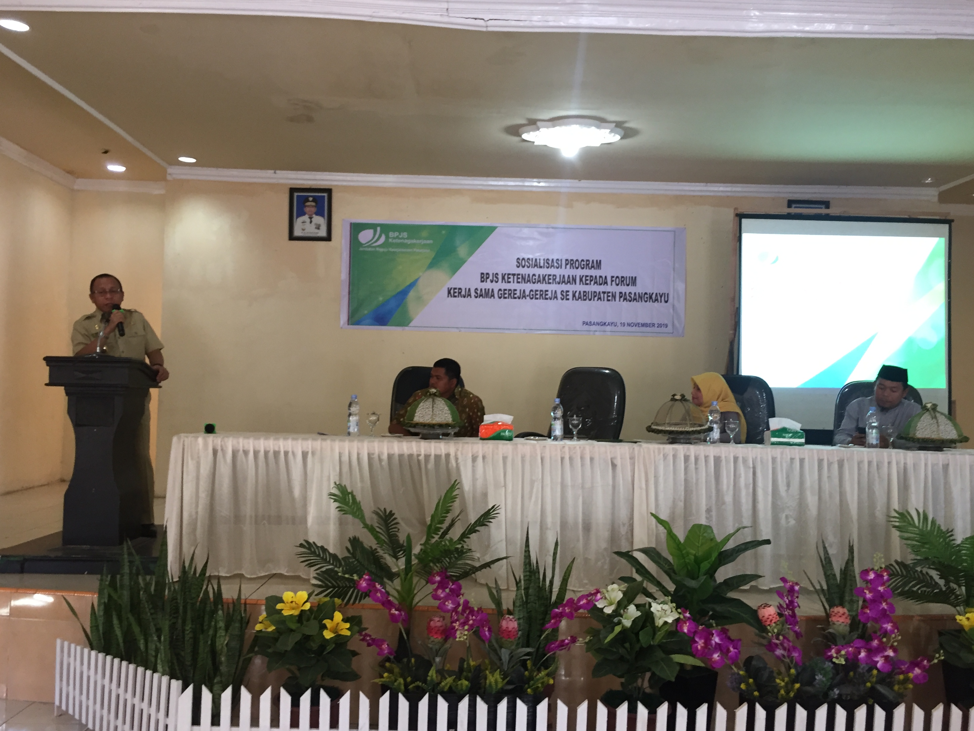 Bupati Pasangkayu Sampaikan Pentingnya BPJS Ketenagakerjaan Bagi Pemuka Agama