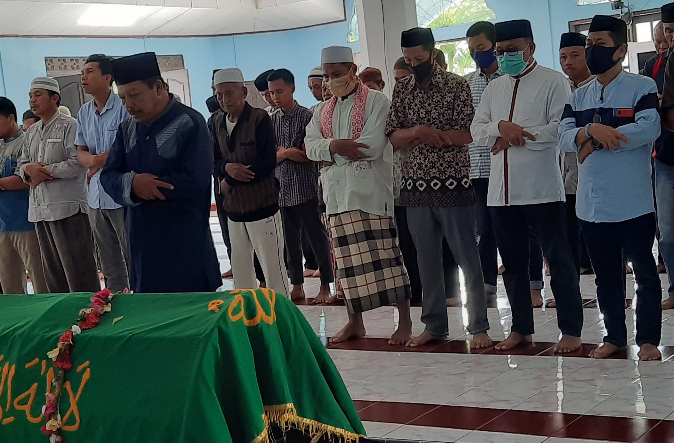 Bupati Pasangkayu Lepas Jenazah Kades Kumasari Keperistirahatan Terakhir