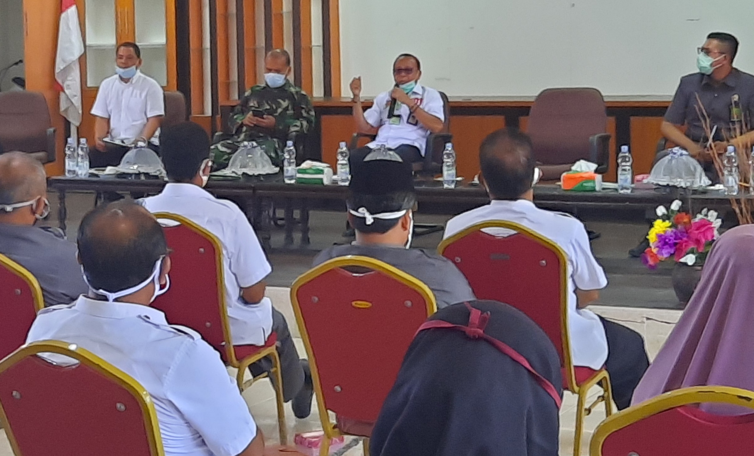 Kembali Zona Merah, Bupati Pasangkayu Kumpulkan Camat dan Kades