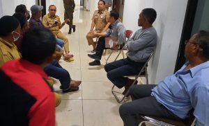 Ngobrol Pelataran Ala Bupati Pasangkayu