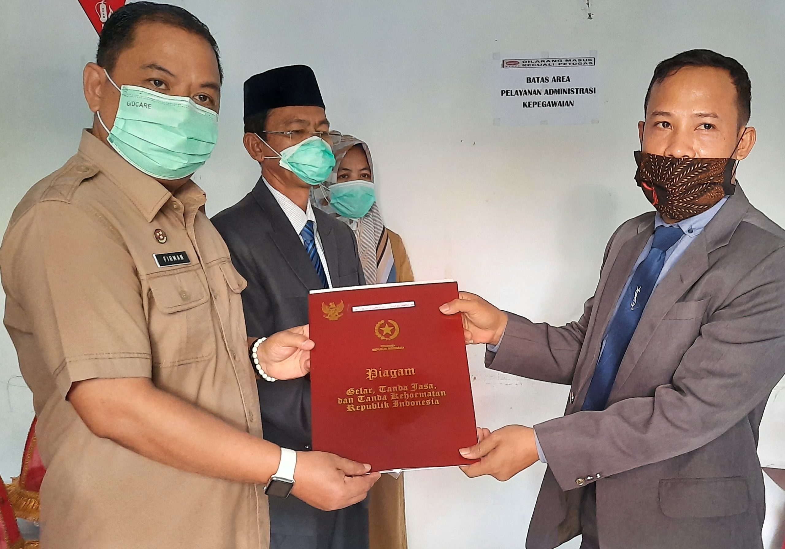 Ratusan ASN Pemkab Pasangkayu Dianugerahi Satyalancana Karya Satya