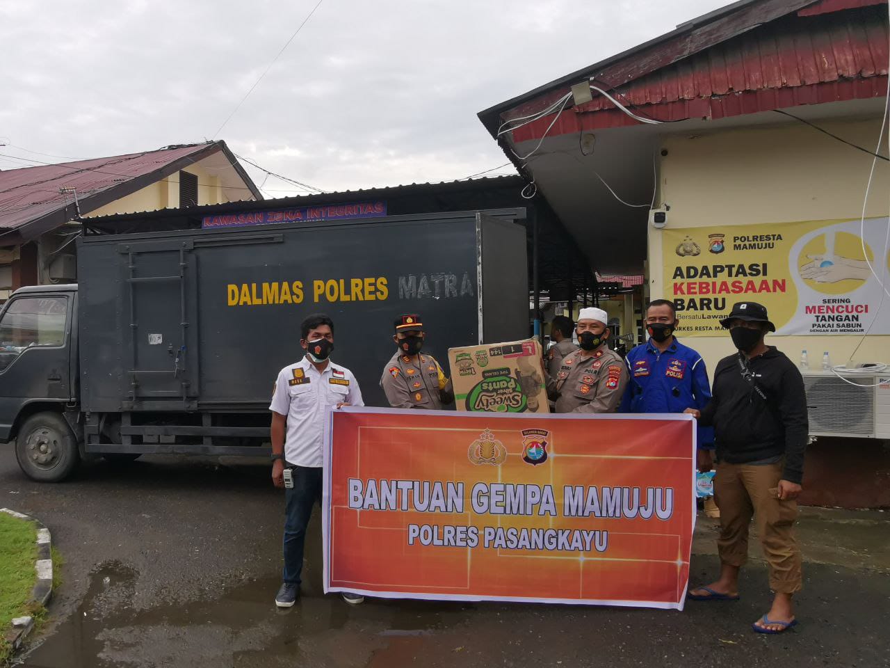 Tiba di Mamuju, Bantuan Polres Pasangkayu Langsung Disalurkan