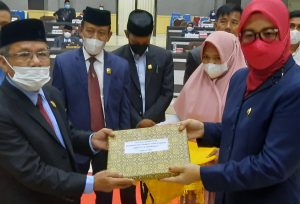 Pemkab Serahkan LKPJ 2020 ke DPRD Pasangkayu