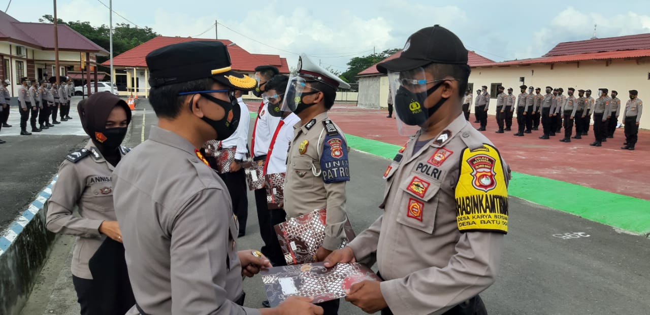 Berprestasi, Tujuh Personel Polres Pasangkayu Diganjar Penghargaan