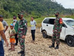 Mobil Avanza Terjun Ke Sungai, Tiga Penumpang Hanyut terbawa Arus