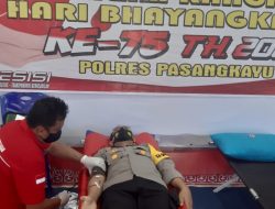 Sambut Hari Bhayangkara Ke 75, Kapolres Pasangkayu Ikut Donor Darah