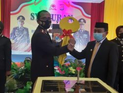 Bupati Pasangkayu Serahkan Kunci Rumdis Secara Simbolis ke Kapolres