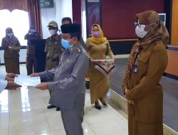 Bupati Pasangkayu Lepas Purna Tugas Camat Bambalamotu