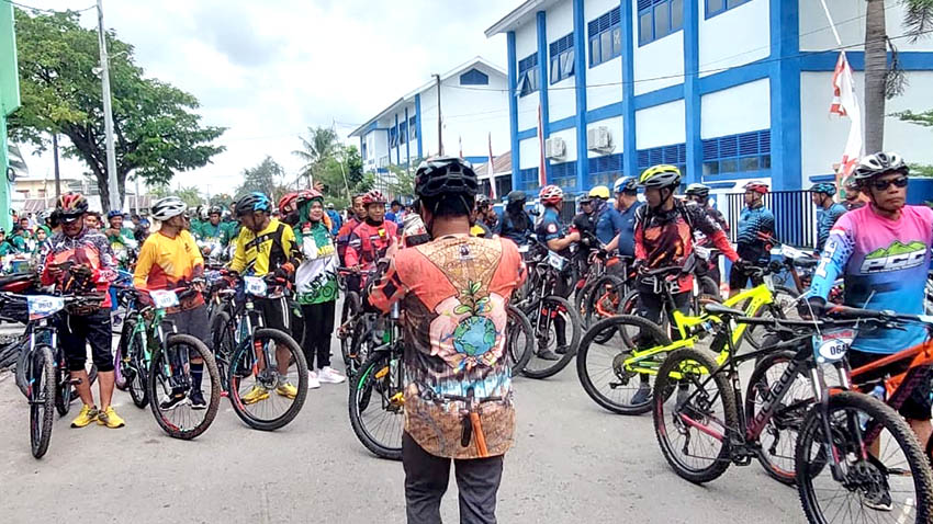 800 Pesepeda dari Berbagai Daerah Meriahkan Majene Cross Country 2022