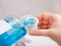 Obat Kumur Tidak Hanya untuk Bau Mulut