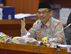 Fikri Faqih Minta Guru Swasta Lebih Diperhatikan dan Perguruan Tinggi Disetarakan