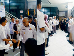 Plt Sekda Sulbar Silaturahmi Melalui Sapaan Pagi di Lingkup Pemprov Sulbar: Bangun Kebiasaan Saling Menyapa