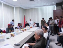 Wagub Sulbar Terima Perwakilan Massa Aksi Tolak Tambang Pasir, Salim: Kami Akan Evaluasi dan Turun ke Lokasi