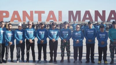 Wakapolda Sulbar Ajak Masyarakat Peduli Lingkungan Lewat Aksi Bersih Pantai Manakarra