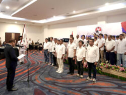 Lantik Pengurus IJS, Gubernur SDK: Media Harus Independen, Seimbang, dan Bertanggung Jawab