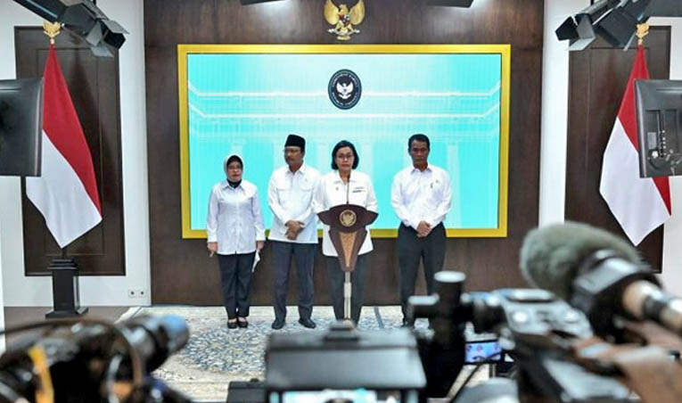 Mentan Amran Laporkan Swasembada Beras Capai Target Lebih Cepat dari Prediksi Presiden