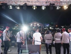 Malam Puncak Hari Bhayangkara ke-79 Polda Sulbar: Harmoni Hiburan, Alam, dan Kebersamaan di Pantai Manakarra