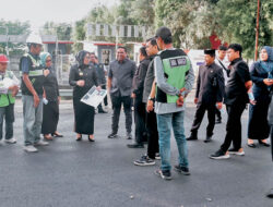 Bupati Mamuju Tinjau Proyek Rekonstruksi Jalan Yos Sudarso, Pastikan Progres Sesuai Jadwal