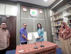 Gubernur Suhardi Duka Teken MoU dengan PT Mars untuk Pengembangan Kakao di Sulbar