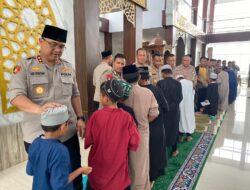Kapolda Sulbar Gelar Jumat Berkah Bersama Anak Yatim
