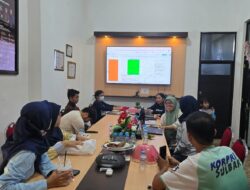 Perkuat Ekosistem Keterbukaan Informasi, Diskominfo SP Sulbar Gelar Coaching Klinik