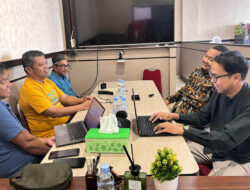 Sinergi Akuntabilitas: BPKPD Sulbar Sambut Tim BPK Terkait Hibah Pilkada 2024