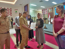 Pemprov Sulbar Serahkan 66 Sertifikat Merek Dagang untuk Dongkrak Daya Saing UMKM