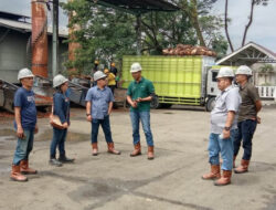 Plt Kadis Perkebunan Sulbar Pantau Penerapan Harga dan Proses Pengolahan TBS Kelapa Sawit pada Sejumlah PKS di Pasangkayu