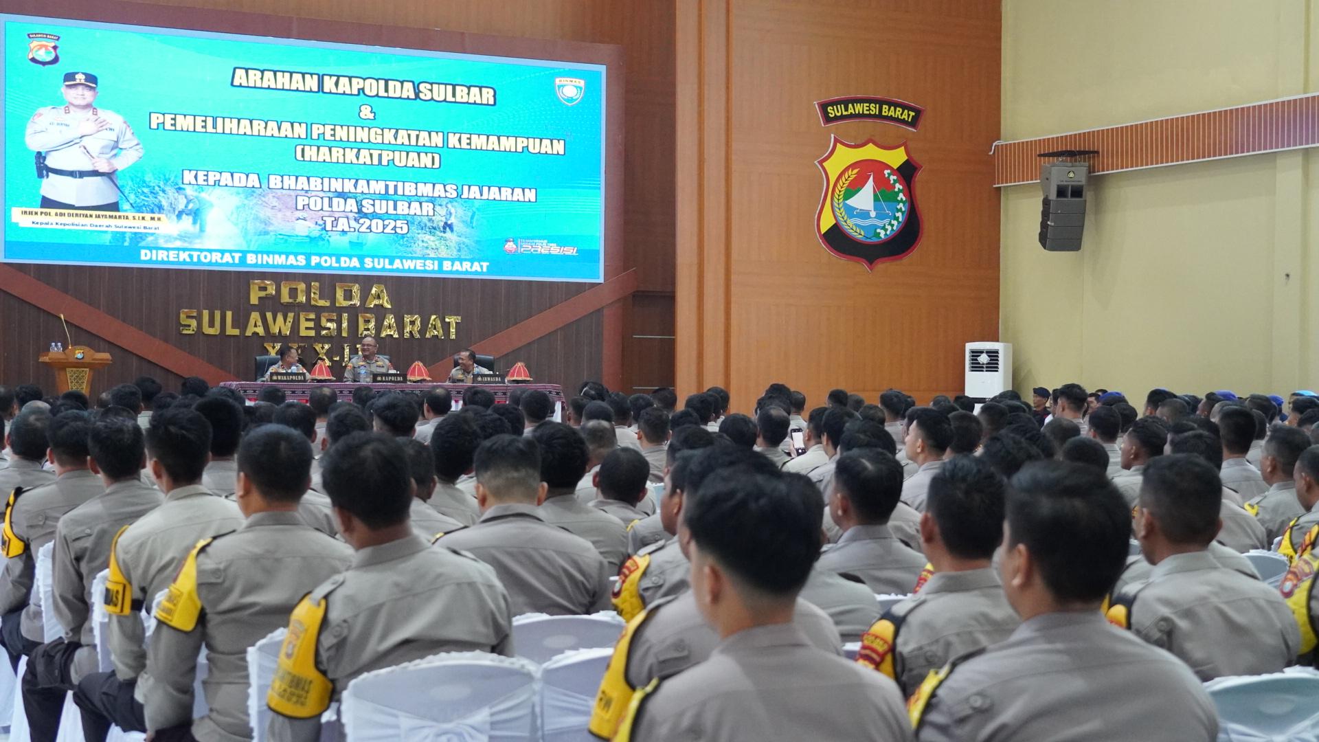 Kapolda Sulbar: Bhabinkamtibmas Garda Terdepan Polri dalam Meraih Kepercayaan Masyarakat