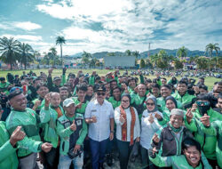 Gubernur Sulbar dan Bupati Mamuju Bagikan Beras Gratis untuk Ratusan Ojol, Komunitas Ojol Janji Jaga Keamanan Daerah
