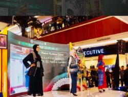 Pariwisata Sulbar Tampilkan Tenun Tradisional di Fashion Show FESyar KTI di Kalbar, Bau Akram Dai: Maksimalkan Promosi Wastra Khas Sulbar