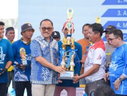 Tutup Festival Sandeq Teluk Mandar 2025, Gubernur SDK: Tahun Depan Kita Lebih Meriahkan Lagi