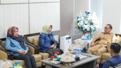 Gubernur Suhardi Duka Bahas Program Beasiswa dalam Pertemuan dengan Rektor Unasman