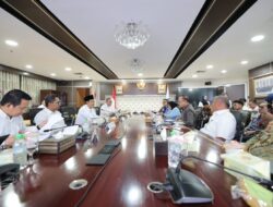Gubernur SDK dan Mensos Gus Ipul Bahas Strategi Tuntaskan Kemiskinan Ekstrem di Sulbar
