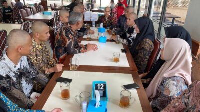 Plh Sekda Lepas 15 Putra-Putri Terbaik Sulbar Calon Praja IPDN