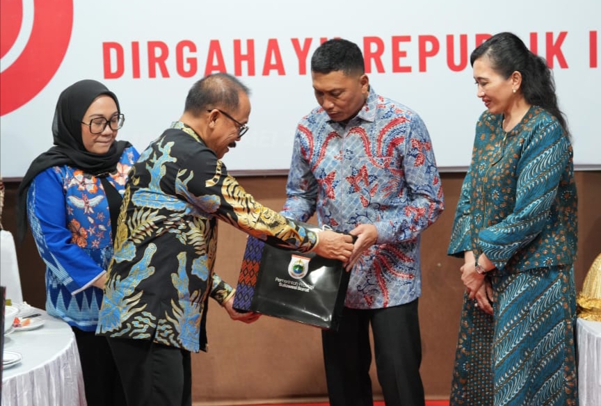 Suhardi Duka Paparkan Potensi dan Tantangan Sulbar kepada Pangdam XXIII Palaka Wira