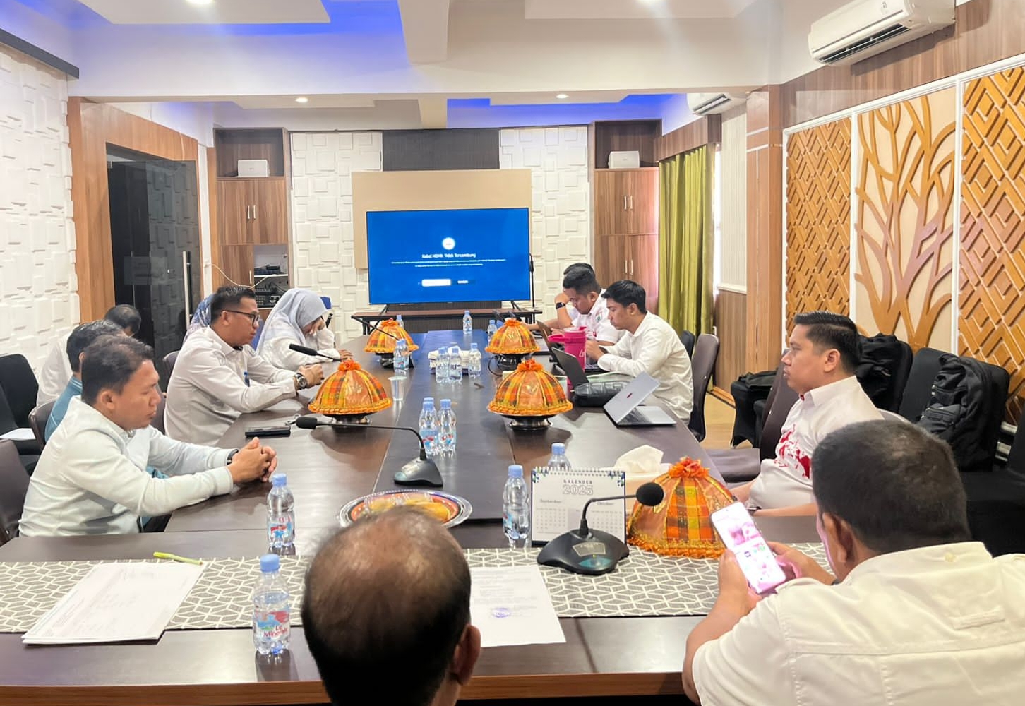 Bapperida Sulbar Terima Kunjungan Banggar DPRD Pasangkayu Bahas Penyesuaian Anggaran 2026