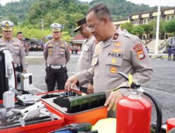 Kapolda Sulbar Periksa Kesiapan Peralatan SAR dan Personel, Antisipasi Cuaca Ekstrem di Mamuju