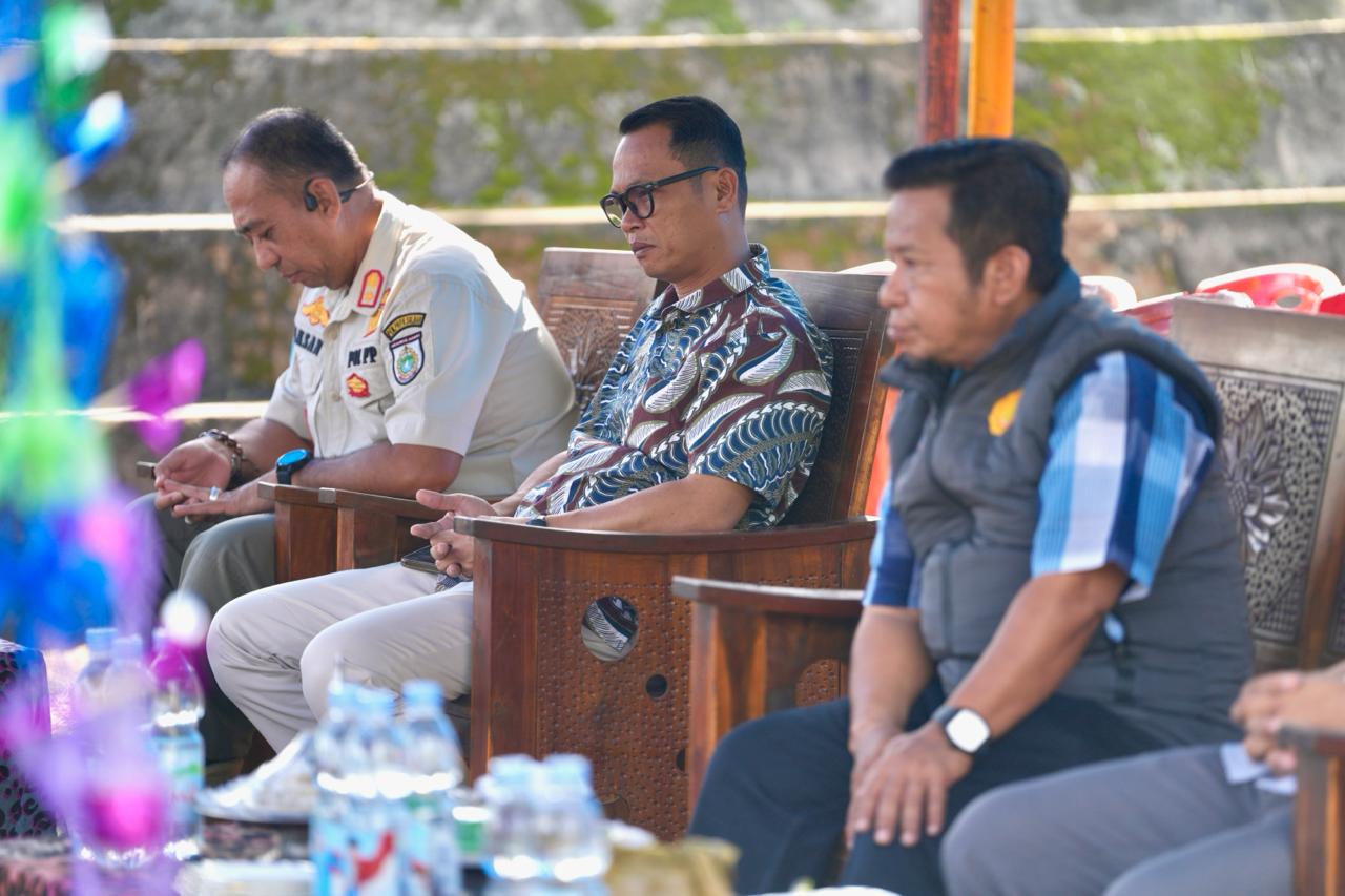 kunjungan kerja