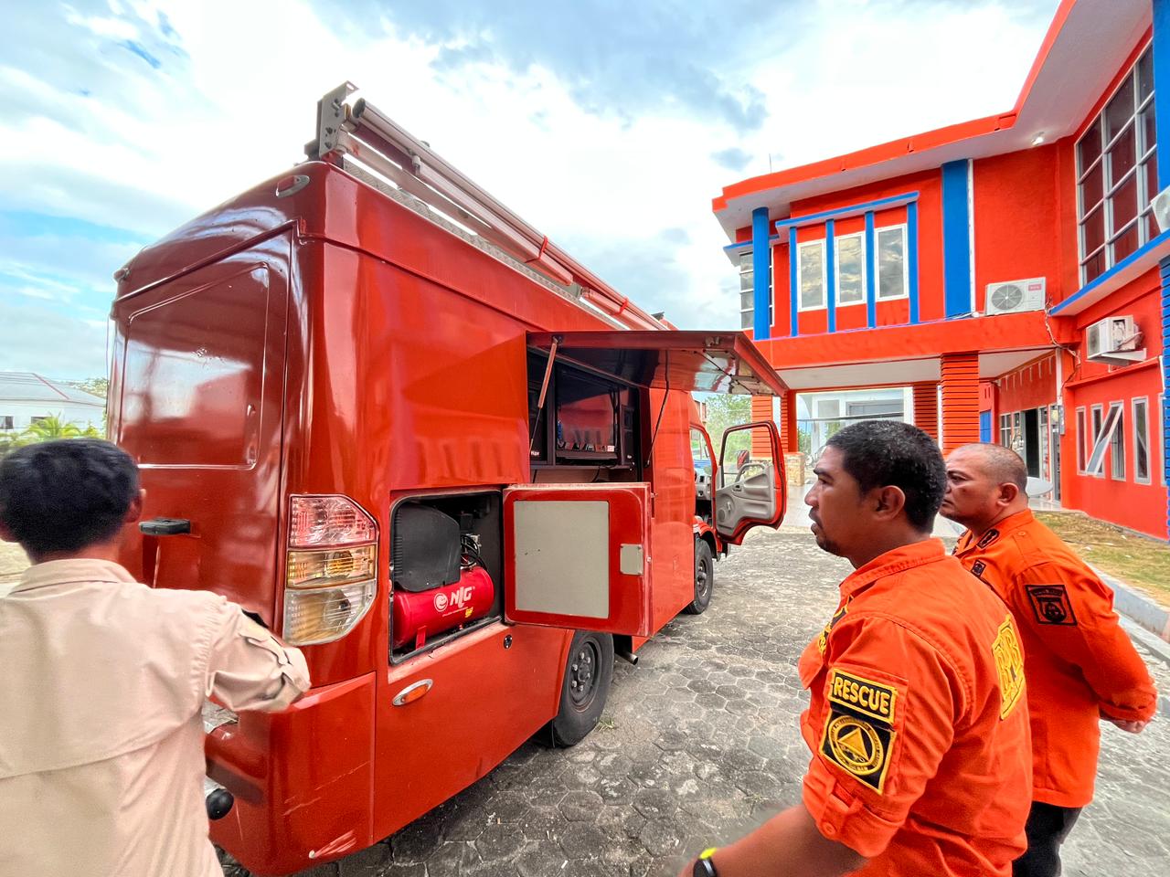 kendaraan komunikasi mobile