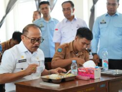 Pastikan Sterilitas MBG, Gubernur Suhardi Duka Cicipi Langsung Makanan Siswa di SMKN 1 Rangas