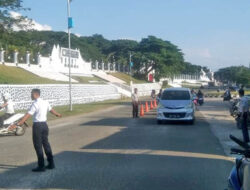 Dishub Rutin Atur Lalu Lintas di Depan Kantor Gubernur Sulbar, Komitmen Jaga Kestabilan Mobilitas di Pusat Pemerintahan