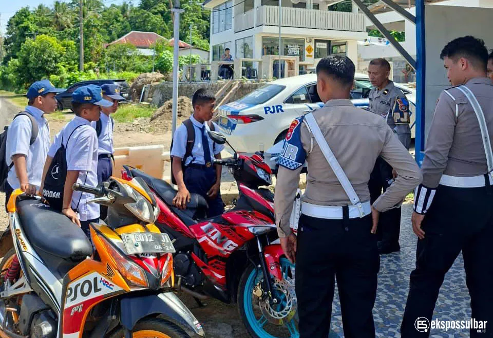 Sejumlah Pelajar SMP di Mamuju Terjaring Operasi Zebra Marano, Polisi Beri Edukasi Keselamatan